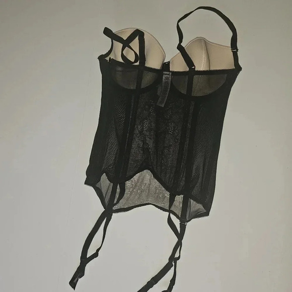 VICTORIA’S Secret Lace Garters Zip Up Corset Bustier - Picture 5 of 5